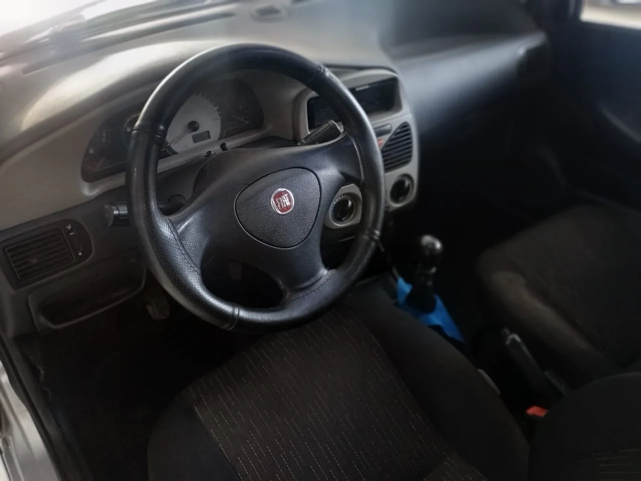 Fiat Palio Fire Economy Celebration 1.0 Flex 2012 - imagem 2