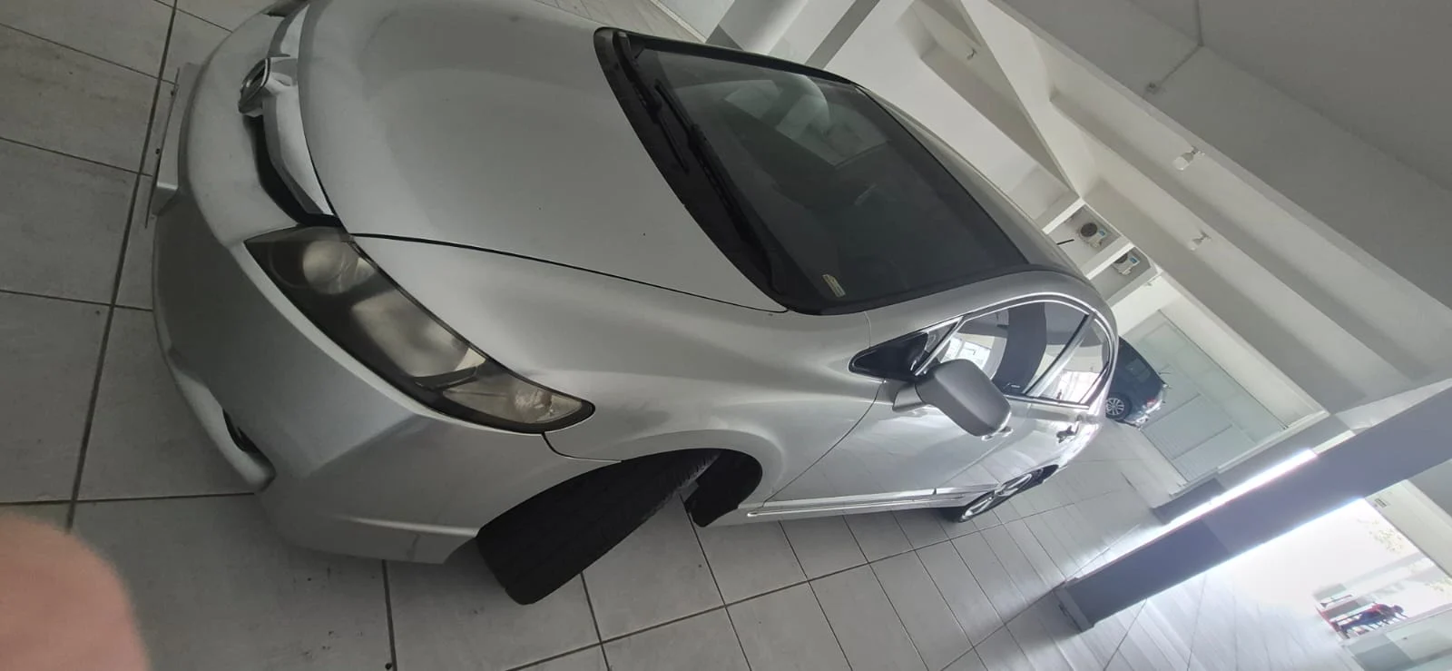 Honda Civic LXS 1.8 Flex Manual 2010 - imagem 2
