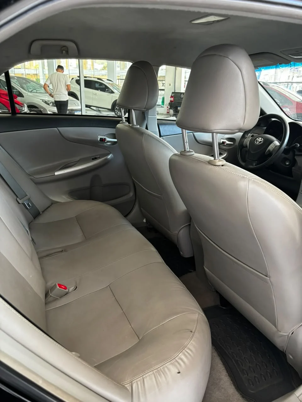 Toyota Corolla XEi 2.0 Automático 2014 - imagem 5