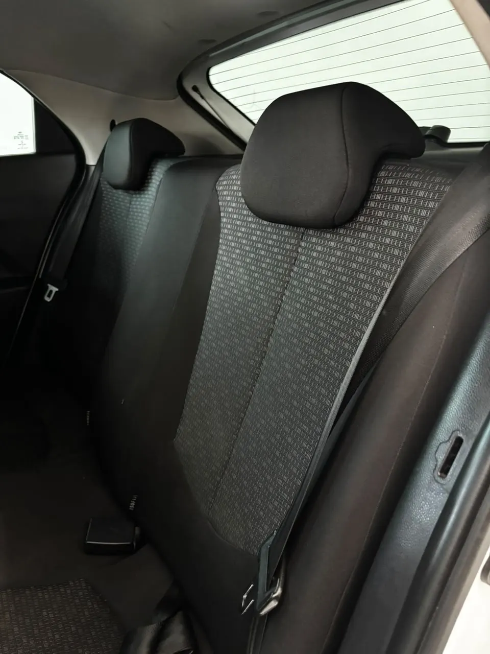 Hyundai HB20 1.0 Unique 12V Flex - imagem 5
