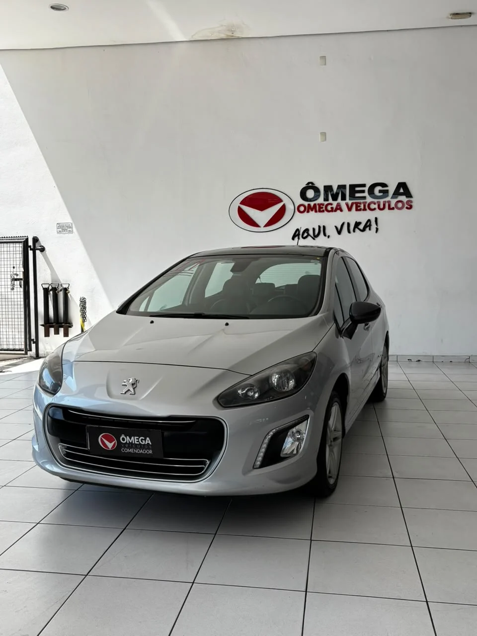 Peugeot 308 Griffe 1.6 THP Automático 2015 - imagem 2