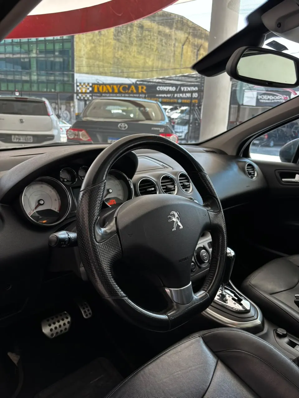 Peugeot 308 Griffe 1.6 THP Automático 2015 - imagem 6
