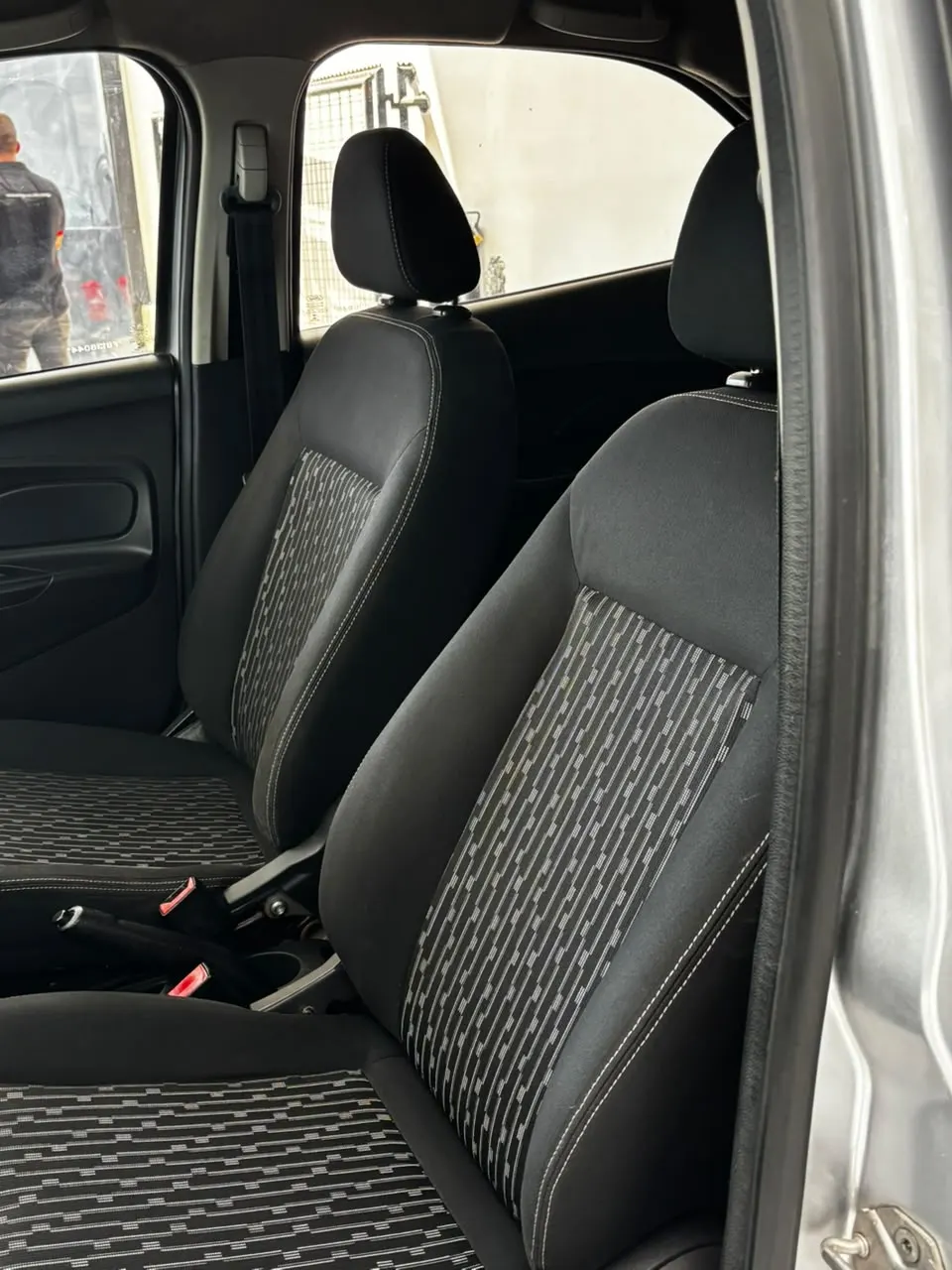Ford Ka SE 1.0 12V Flex 2015 - imagem 4