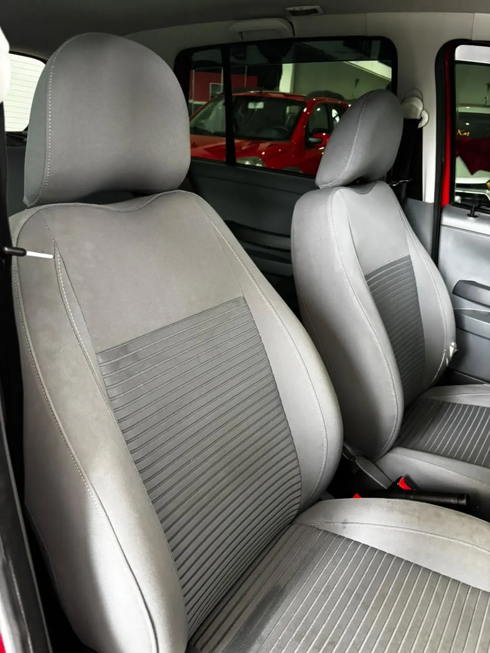 Volkswagen SpaceFox 1.6 Comfortline 2010 - imagem 5