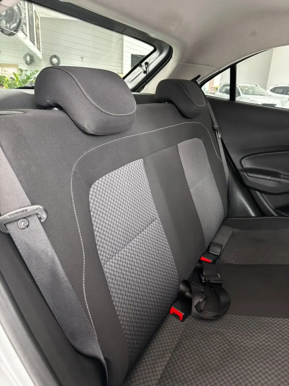 Chevrolet Onix LT 1.4 8V Flex Automático 2018 - imagem 4